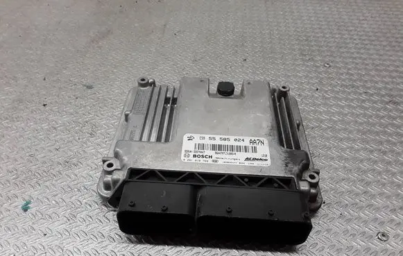 Opel Insignia A Engine control unit/module 55585024 55579447 0281018769