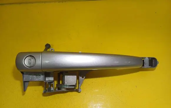 Peugeot 207 Front door exterior handle 9680168680