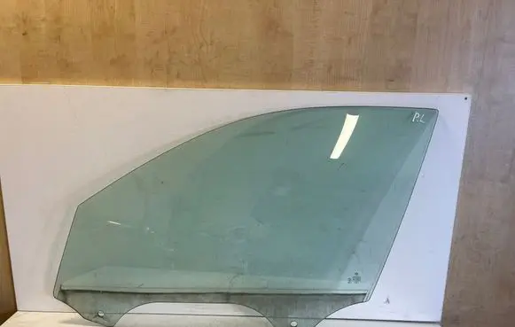 BMW X6 F16 Front door window glass four-door E943R004530