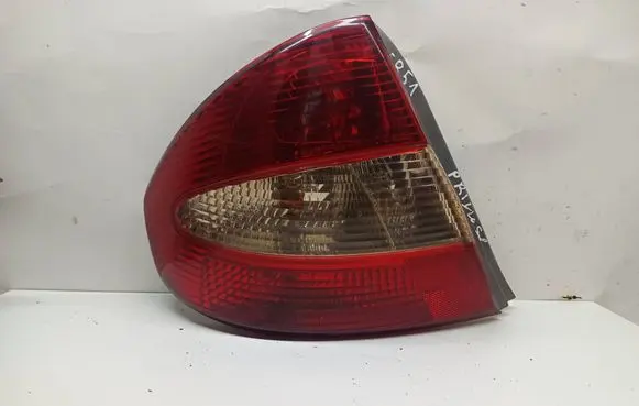 Toyota Prius (XW10) Rear/tail lights
