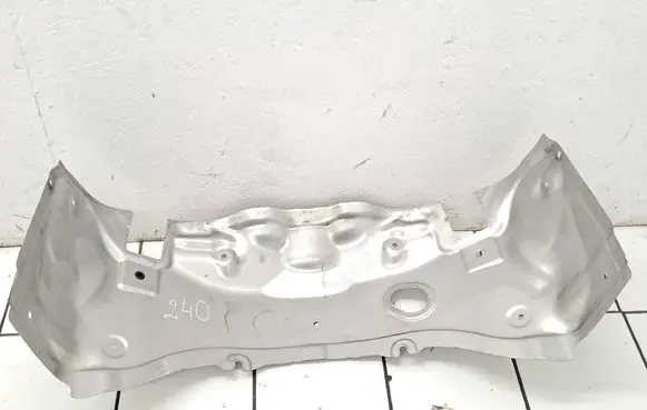 Mercedes-Benz CLS C218 X218 Heat shield in engine bay A2126280140