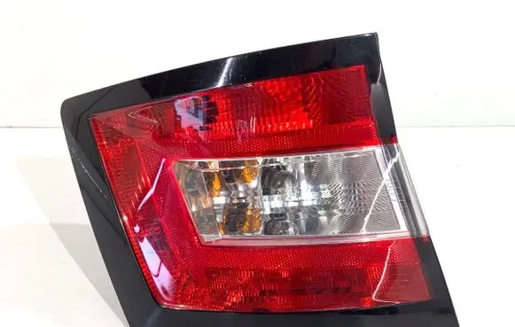 Skoda Fabia Mk3 (NJ) Rear/tail lights 6V9945095
