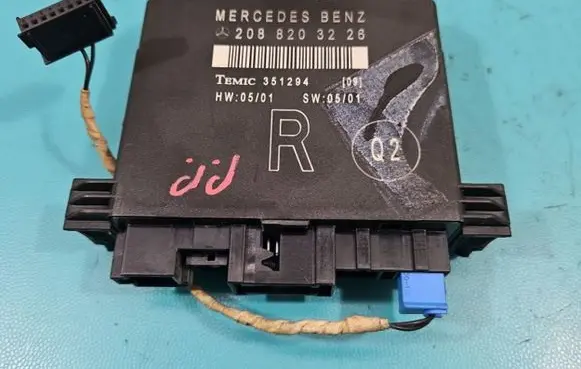 Mercedes-Benz CLK A208 C208 Central body control module 2088203226 IMPRK1385113