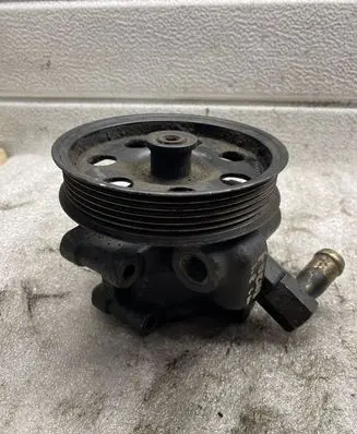 Ford Focus Power steering pump 3200211