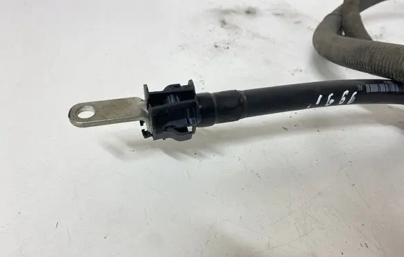 Opel Astra K Positive cable (battery) 39070265 2443362 2443377