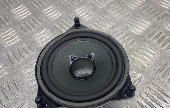 Mercedes-Benz C W205 Front door speaker A2058205600 5H407E