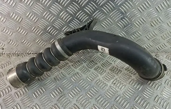 BMW X2 F39 Intercooler hose/pipe 8585294