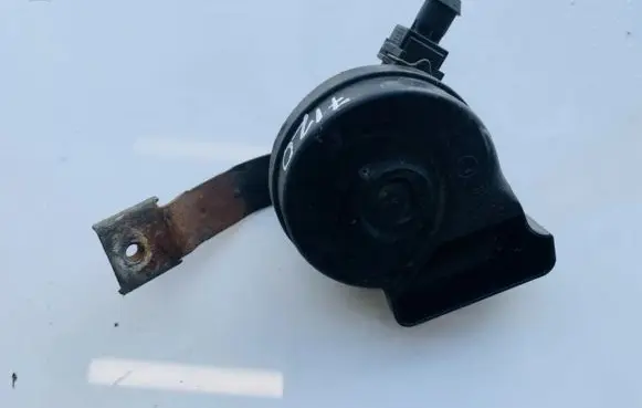 Toyota Avensis Verso Horn signal e30055307