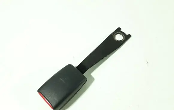 Toyota Corolla E120 E130 Front seatbelt buckle 180702 8650