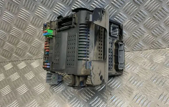 Volvo XC90 Central body control module 30765148