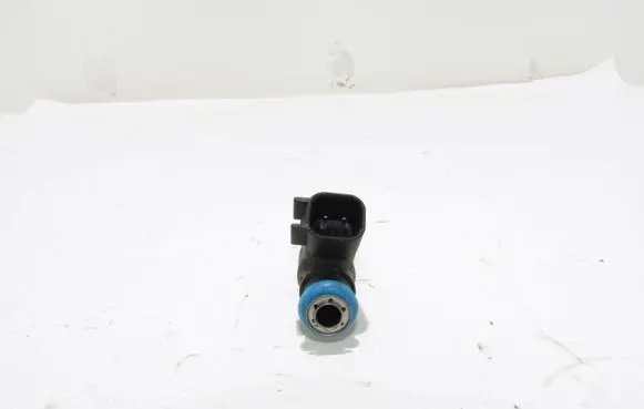Opel Zafira B Fuel injector 25380933