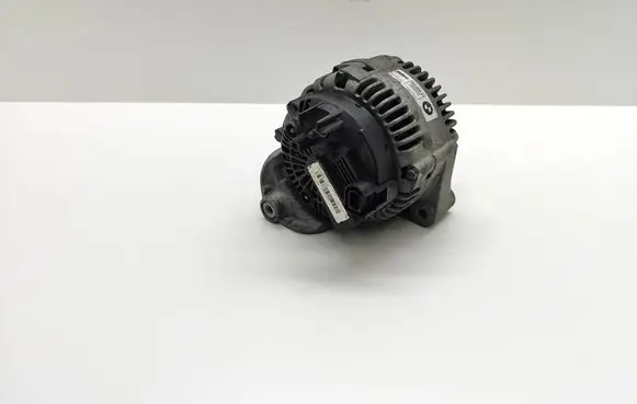 BMW 5 E60 E61 Generator/alternator 7802929 780292901 2586175
