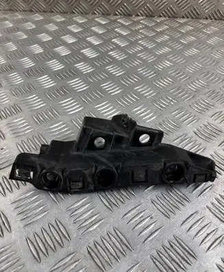 Audi Q7 4M Front bumper mounting bracket 4M0807284