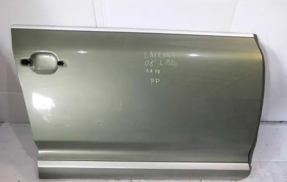 Porsche Cayenne (9PA) Front door