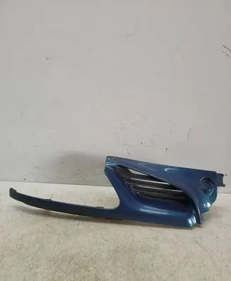 Renault Scenic I Front bumper upper radiator grill