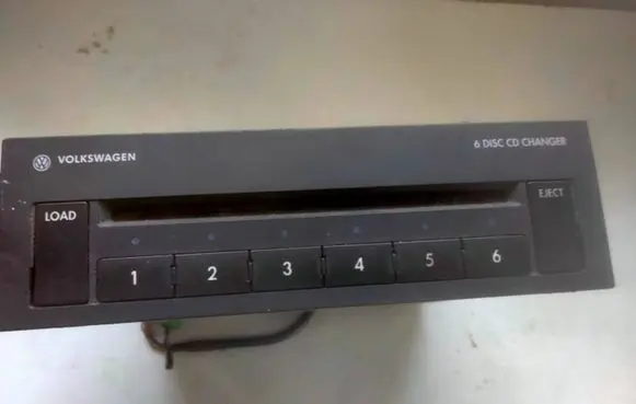 Volkswagen Golf IV CD/DVD changer 3B7035110 V7378B4590538