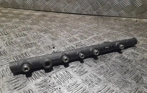 Volvo S40, V40 Fuel main line pipe 7700114017 0445214024