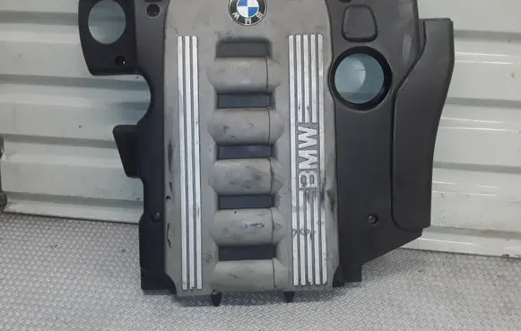 BMW 5 E60 E61 Engine cover (trim)