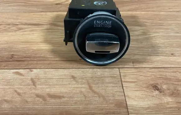Volkswagen PASSAT B6 Ignition lock 3C0905843