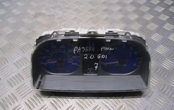 Mitsubishi Pajero Pinin Speedometer (instrument cluster) MR975312