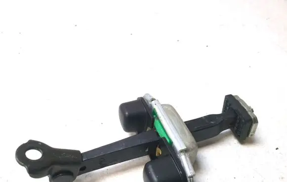 KIA Sorento Rear door check strap stopper
