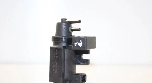 BMW 1 E81 E87 Turbo solenoid valve 7796634