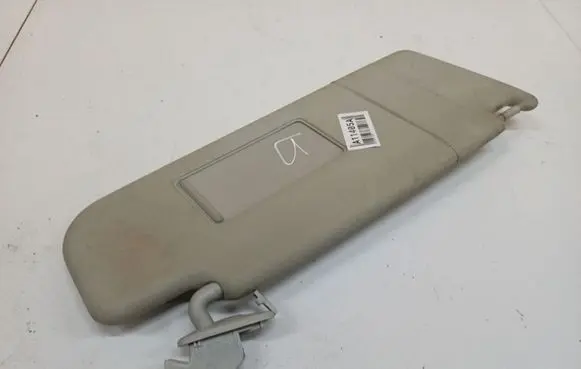 Skoda Octavia Mk2 (1Z) Sun visor