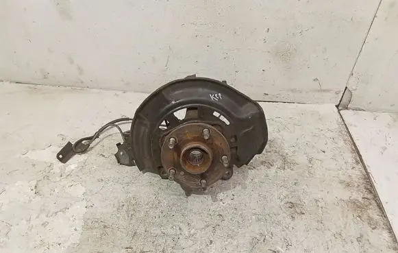 Toyota Auris 150 Front wheel hub spindle knuckle B0191070525