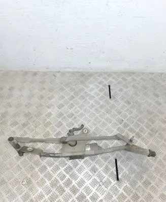 Volvo V70 Front wiper linkage and motor 9171901 4260A