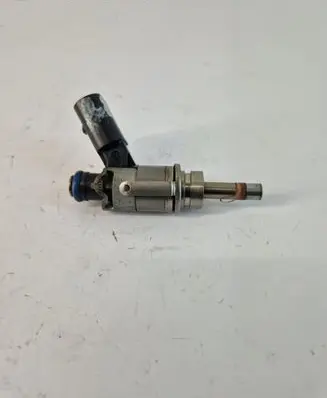 Audi A6 S6 C6 4F Fuel injector 06E906036C