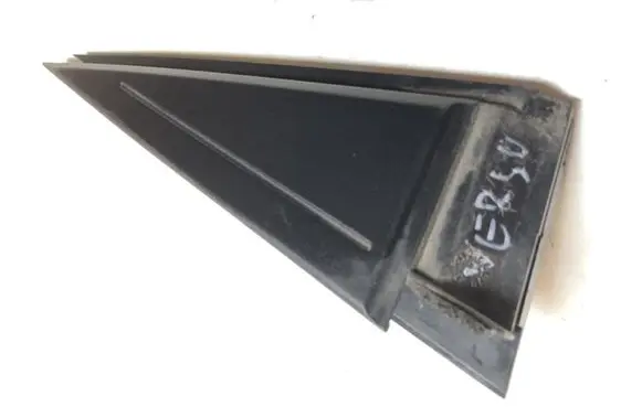 Toyota Corolla Verso AR10 Rear door glass trim molding 674880F010