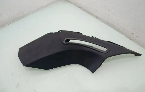 BMW 7 F01 F02 F03 F04 (C) pillar trim 9126752