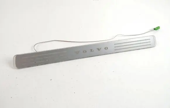 Volvo XC90 Front sill trim cover 31463533