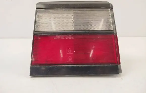 Volkswagen PASSAT B3 Tailgate rear/tail lights 333945107