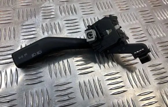 Volkswagen Touran I Indicator stalk 1K0953513