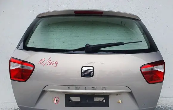 Tailgate/trunk/boot lid