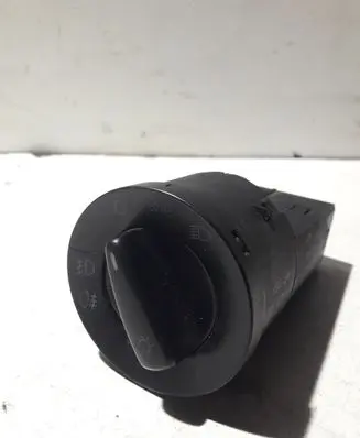 Volkswagen Golf IV Light switch