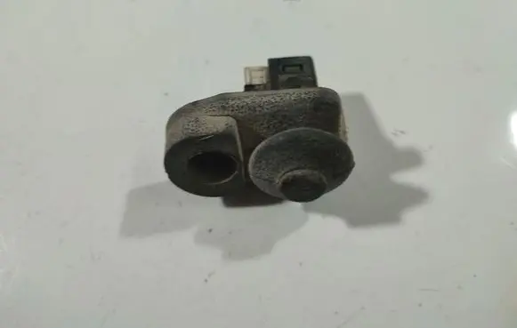 Nissan Pathfinder R51 Front door sensor coupe 