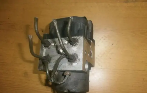 Mitsubishi Carisma ABS Pump MR249754