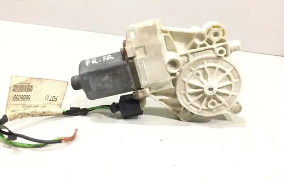 Volkswagen Crafter Front door window regulator motor A0068205442 6686059