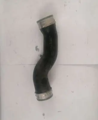 Volkswagen Scirocco Intercooler pipe mounting bracket 5N0145832D CCZ