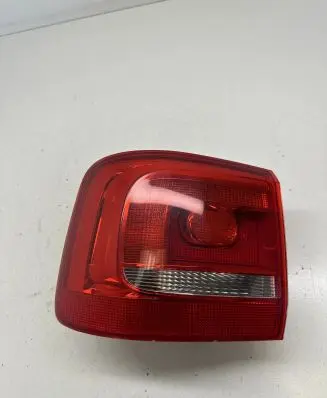 Volkswagen Touran II Rear/tail lights 1T0945095R 2SD01046801