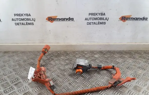 Toyota Prius (XW50) Positive cable (battery) 02365W