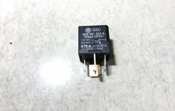 Volkswagen Touran I Other relay 3d0951253a