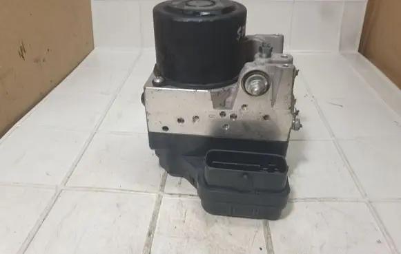 Lexus IS 220D-250-350 ABS Pump 4454053041 8954153040 1338008400