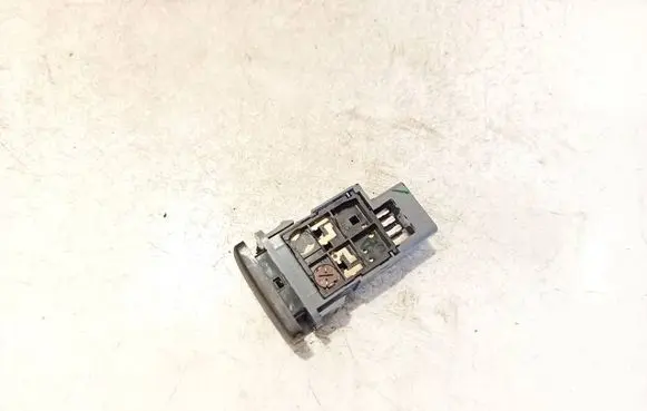 Toyota Hilux (AN10, AN20, AN30) Traction control (ASR) switch 153981