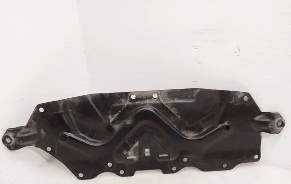 Audi e-tron Engine splash shield/under tray 4KE915223A 4KE915255A