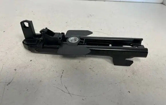 Audi A5 Sportback 8TA Seat belt adjustment motor 8T8867833