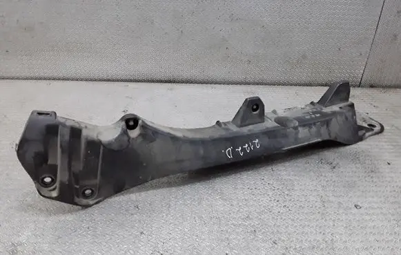 Renault Clio III Fender mounting bracket 8200314931