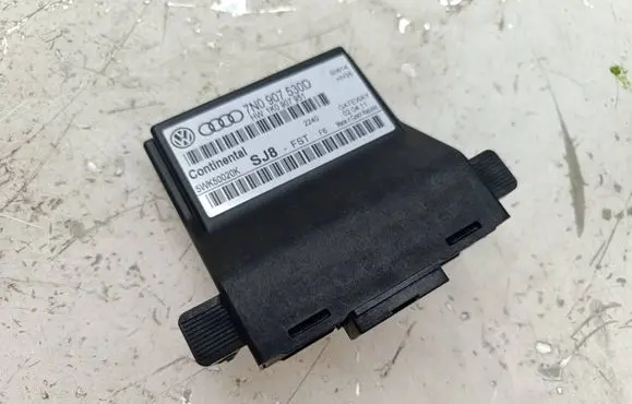 Volkswagen PASSAT CC Gateway control module 7N0907530D 5WK50020K
